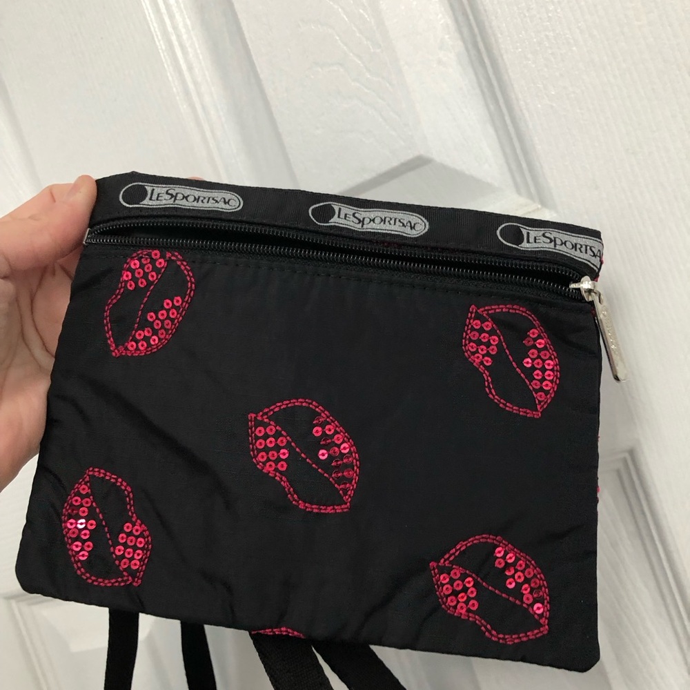 LeSportsac Sequin Lips Tote & Pouch Black Red Pink Zipper Nylon Hot - Picture 6 of 16
